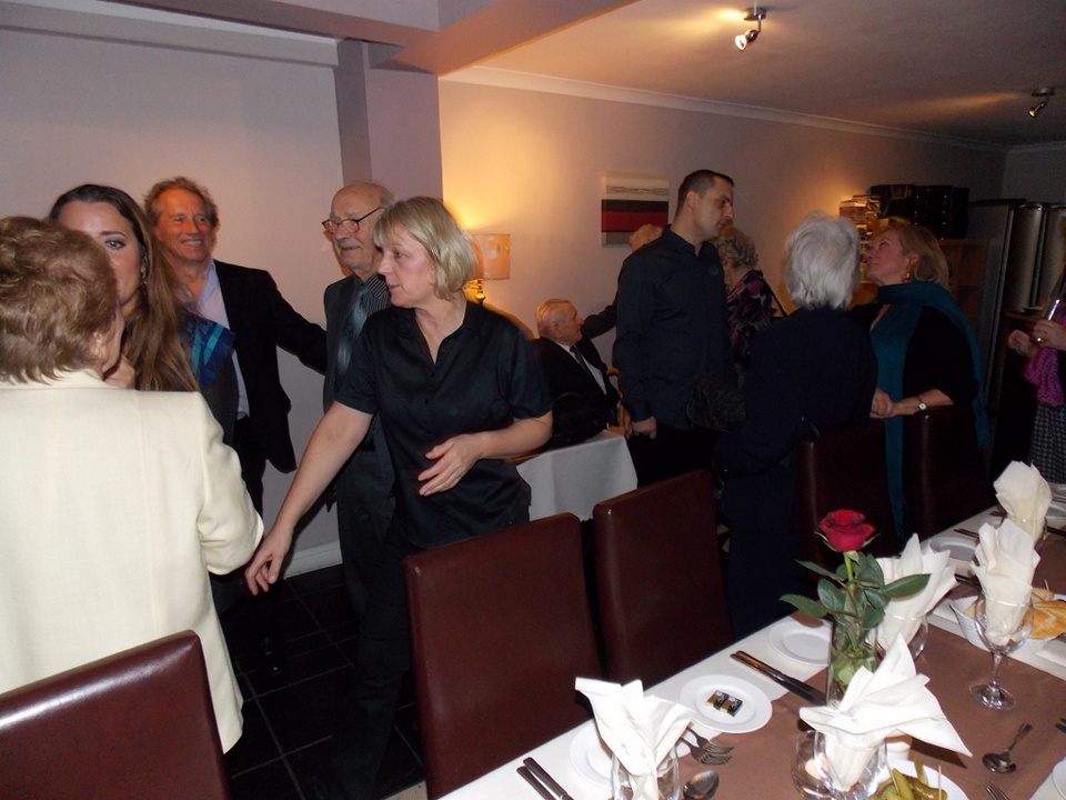 Click to return to gallery