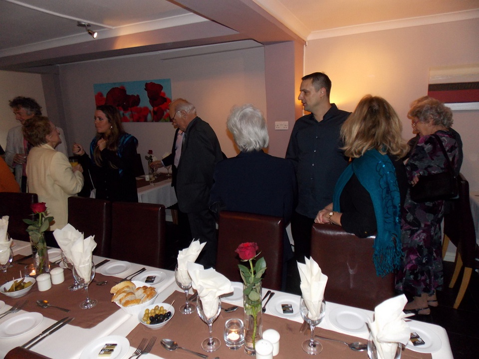 Click to return to gallery